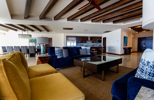 Los Cabos Complejo | Largest Terrace on the Ocean in Cabo! SUPER PENTHOUSE w/ 4,500 sq ft Terrace!!