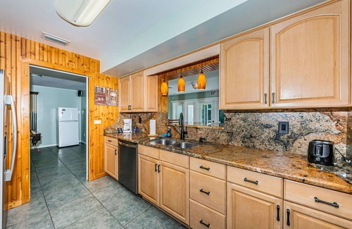 Harbor Hills Casa | Largo Beach Home with private pool