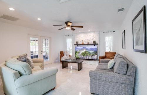 Harbor Bluffs Casa | Largo Family Oasis Private Pool and Hot Tub!