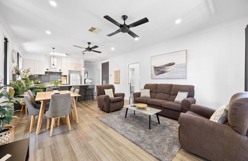 Largs Bay Casa | Largs Tides - 3BR, BBQ, Parking