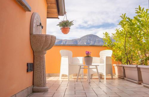 Mandello del Lario Apartamento | Larius Apartment - Como Lake View