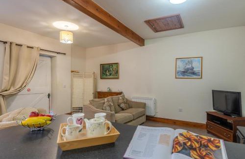 Kirton in Lindsey Casa | Lark Rise Cottage - 3 White Hoe Farm
