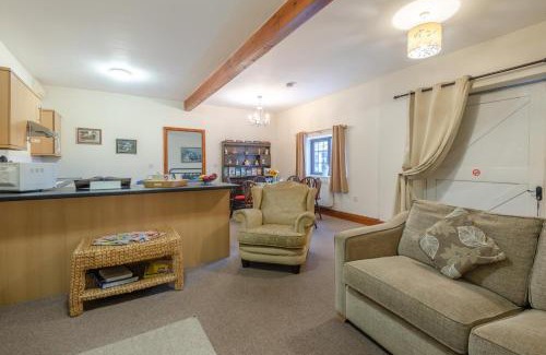 Kirton in Lindsey Casa | Lark Rise Cottage - 3 White Hoe Farm