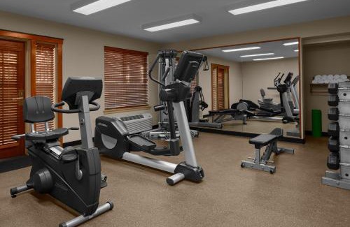Renton Hotel | Larkspur Landing Extended Stay Suites Renton