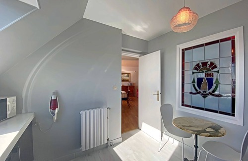 Larmor-Plage Apartamento | Larmor-Plage Piso Espacioso con Terraza, Ascensor y Aparcamiento frente al Mar