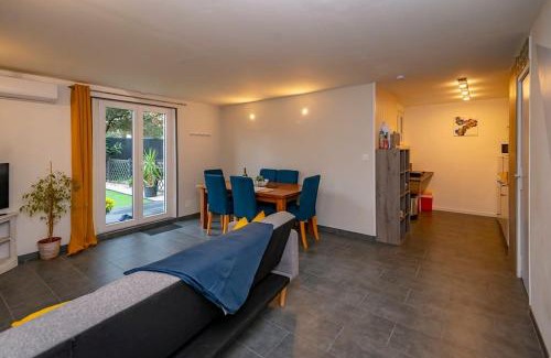 Laroque-des-Alberes Apartamento | Laroque Gite Modern New Stylish