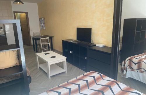 San Martín de la Vega Apartamento | LARRA LA MEJOR OPCION PARA VER LA WARNER