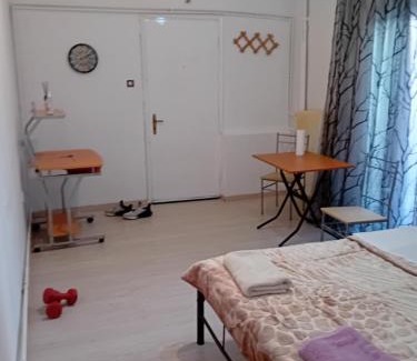 Florina Apartamento | Larry house