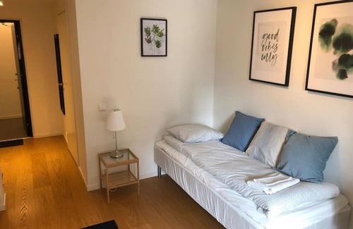 Lidingo Apartamento | Lars 7-1107 #352 (1rok, 22kvm) · Lovely studio rental in Larsberg, Lidingö