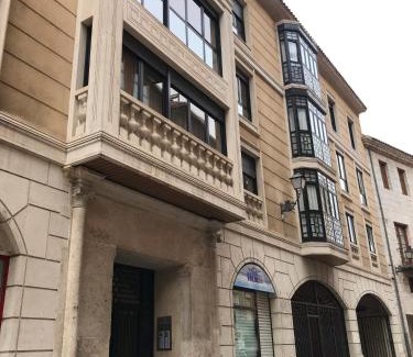 Centro de Valladolid Apartamento | Las 5 Bes- Estudio bed&breakfast
