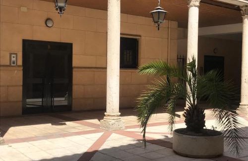 Centro de Valladolid Apartamento | Las 5 Bes- Estudio bed&breakfast