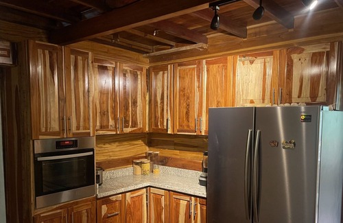 Daniel Flores Chalet De Esquí | LAS BRISAS DE CAJON PEREZ ZELEDON