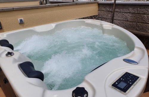 Puerto Rico Apartamento | Las Brisas de Puerto Rico with Jacuzzi