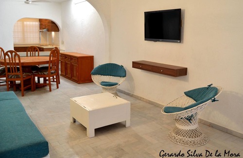 Manzanillo Apartamento | Hermoso Depa Frente a la Playa