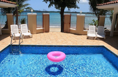 Big Creek Villa | Villa Paraiso- SU PROPIA PISCINA PRIVADA! ¡EN LA PLAYA! Alivio de calor AC 4! Bicicletas / Kayaks
