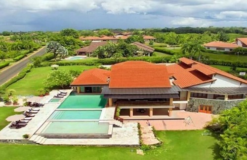 Las Lomas Villa | Las Colinas