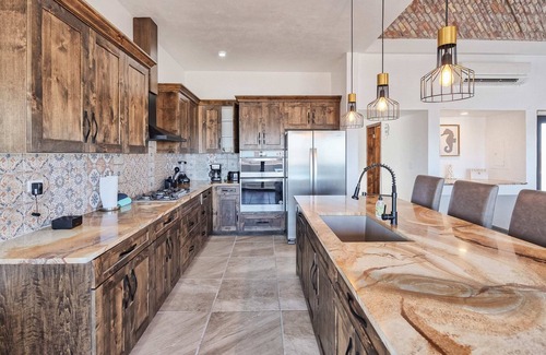 Las Conchas Casa | Las Conchas with a Pool and Steps to Beach Access