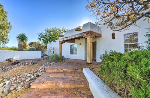 Mesilla Park Casa | Las Cruces Home La Casa Blanca with Courtyard