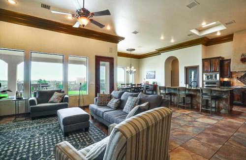 Las Cruces Casa | Las Cruces Home with Mountain Views and Private Pool!