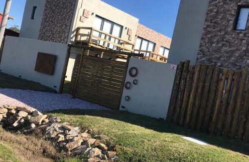 La Pedrera Apartamento | LAS ESTEÑAS , casas del mar