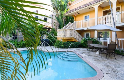 Hendricks and Venice Isles Apartamento | Las Olas Blvd Exclusive Apt With Waterview