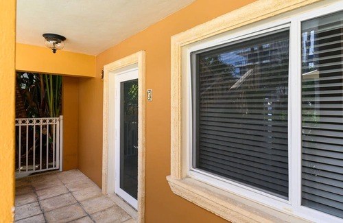 Hendricks and Venice Isles Apartamento | Las Olas Blvd Exclusive Apt With Waterview