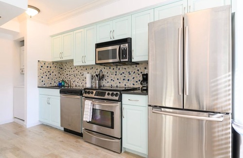 Hendricks and Venice Isles Apartamento | Las Olas Blvd Waterfront Apt