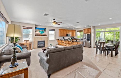 St. George Casa | Las Palmas 1805 Shared Pool and Hot Tub, Great Clubhouse Amenities