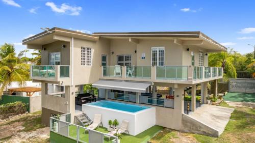 Montalva Casa | Las Palmas Beach House with Private Pool and Pool Table