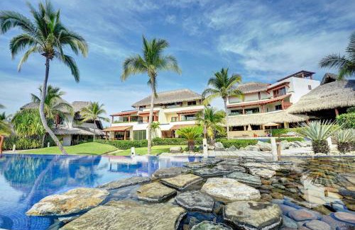 Ixtapa - Zihuatanejo Hotel | Las Palmas Luxury Villas