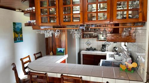 Monterrey Cabina | Las Pavitas Arenal Suites