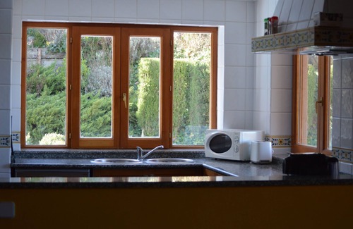 Sevilla la Nueva Chalet De Esquí | Las Siete Encinas, gran chalet a las afueras de Madrid