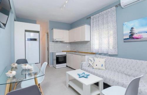 Chrisi Ammoudia Apartamento | Las sirenas maisonnettes by the beach groundfloor and semi basement