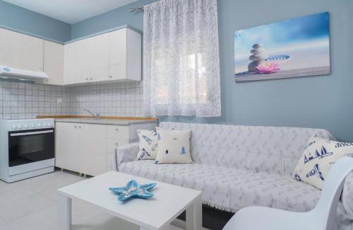 Chrisi Ammoudia Apartamento | Las sirenas maisonnettes by the beach groundfloor and semi basement