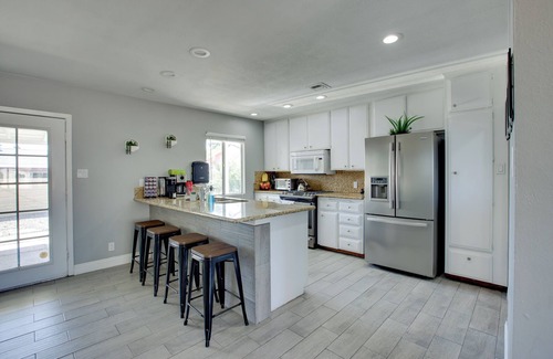 Las Vegas Casa | Las Vegas Retreat w/ Yard < 5 Mi to Strip!