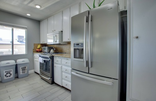 Las Vegas Cabaña | Las Vegas Retreat w/ Yard < 5 Mi to Strip!