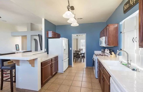 Black Mountain Casa | Retiro de Las Vegas con RV / Boat Parking