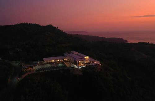 Java Hotel | Laska Hotel & Resort Ciletuh