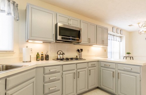 Snellville Casa | Last Chance to Stay Sale | Experience Happy Commons in May |Dogs Allowed | Pool* |Metro Atlanta Area