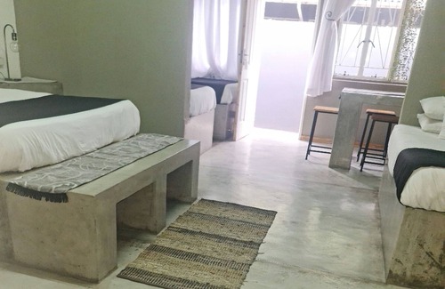Phalaborwa Cama Y Desayuno | Last Overnight Stop Before Entering Kruger National Park- Sleeps 5 persons