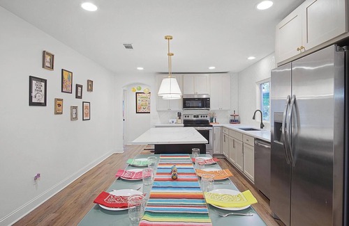 Franklin Estates Casa | LaTexienda: Newly Renovated, Game Weekend, Firepit, Games
