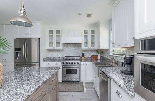 Beachwalk Casa | Latitude Adjustment - Private Pool!