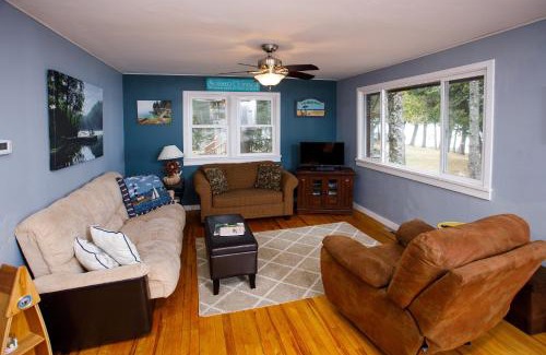 Sturgeon Bay Casa | Latitude Adjustment by Simple Life Rentals