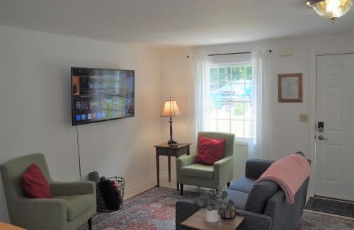 Frankfort Casa | Latitude Adjustment Ii - Simply Gorgeous!