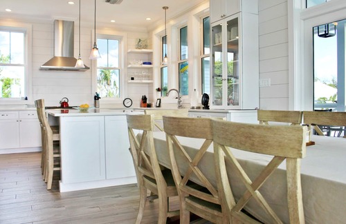Hope Town Casa | Latitude Adjustment - The best of indoor-outdoor island living