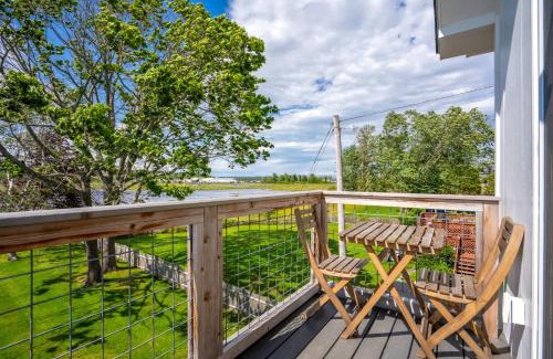 Pine Point Casa | Latitude Adjustment Walk to Beach & Dining
