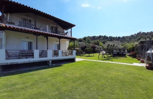 Ormos Panagias Apartamento | Latoura Studios
