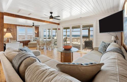 Pawleys Island Casa | Laughin Place home by Peace Vacations