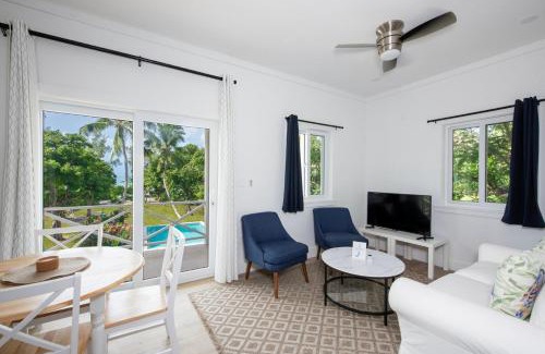 Governor's Harbour Apartamento | Laughing Bird 2BR #5 - Brand New Stylish Apartment, Pool and Bea condo