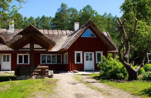 Leisi Casa | Laugu Holiday Resort